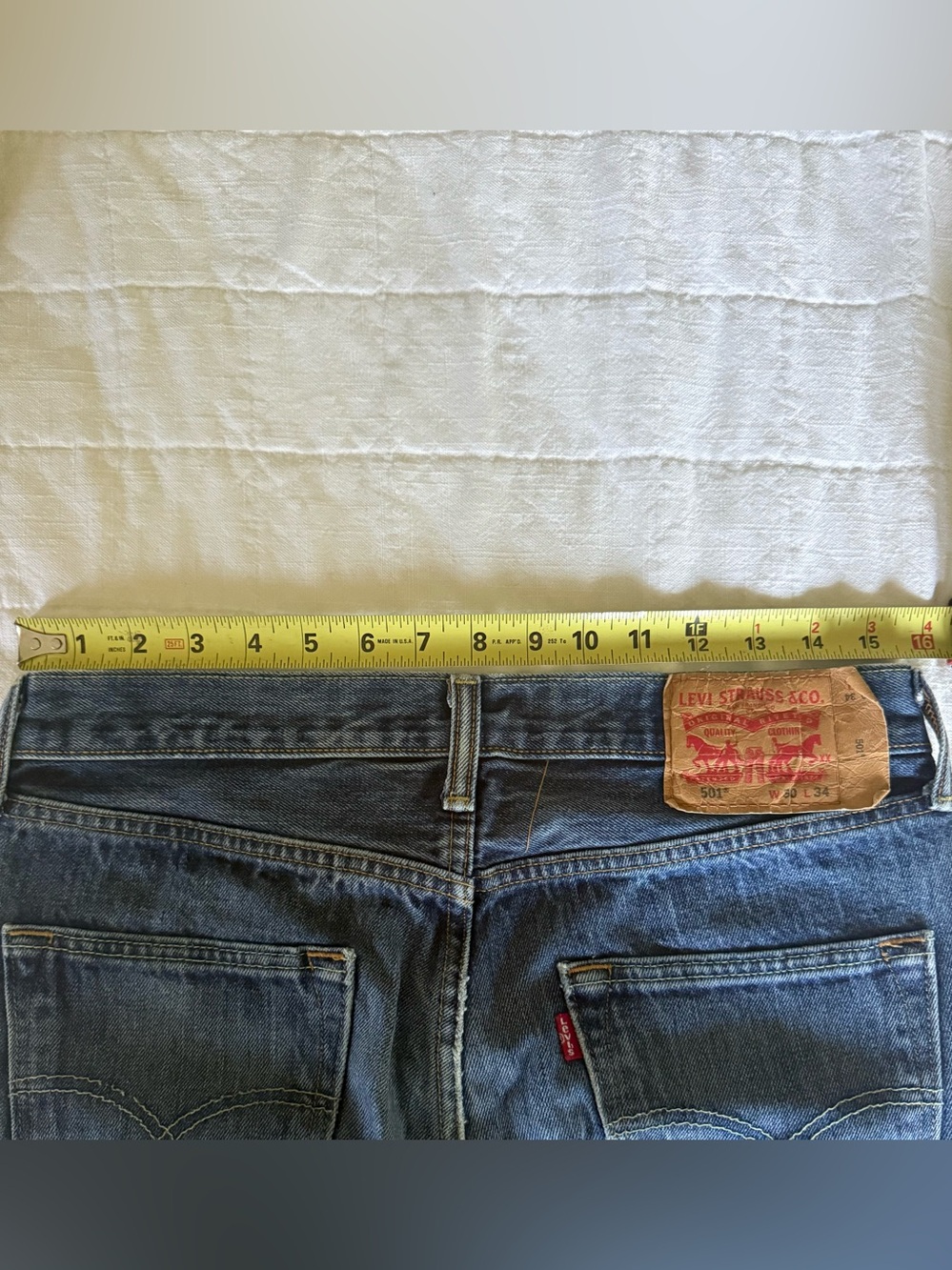 Levi's 501 Classic Straight-Leg Jeans - Picture 5 of 7